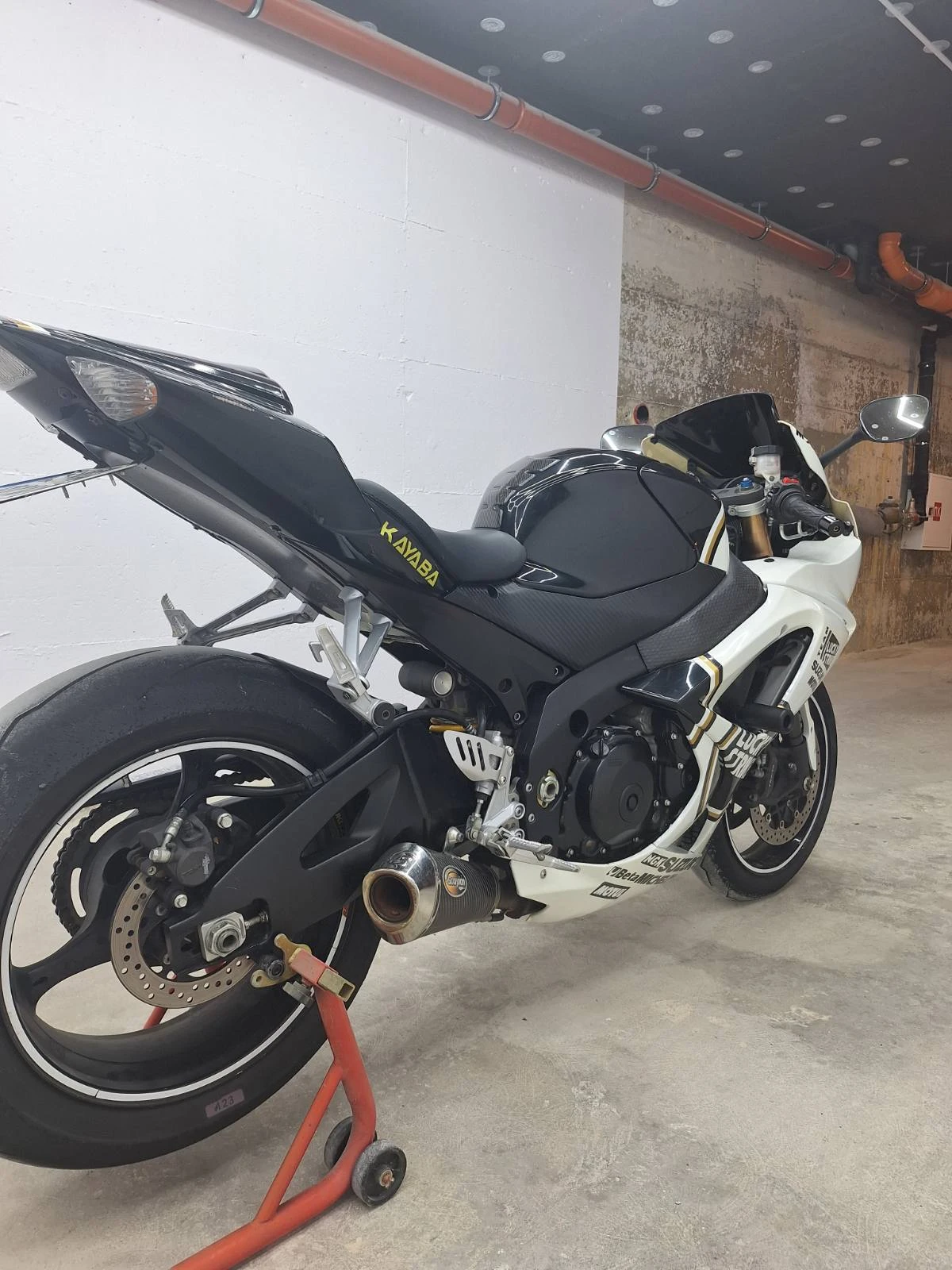 Suzuki Gsxr К8 1000 - изображение 4