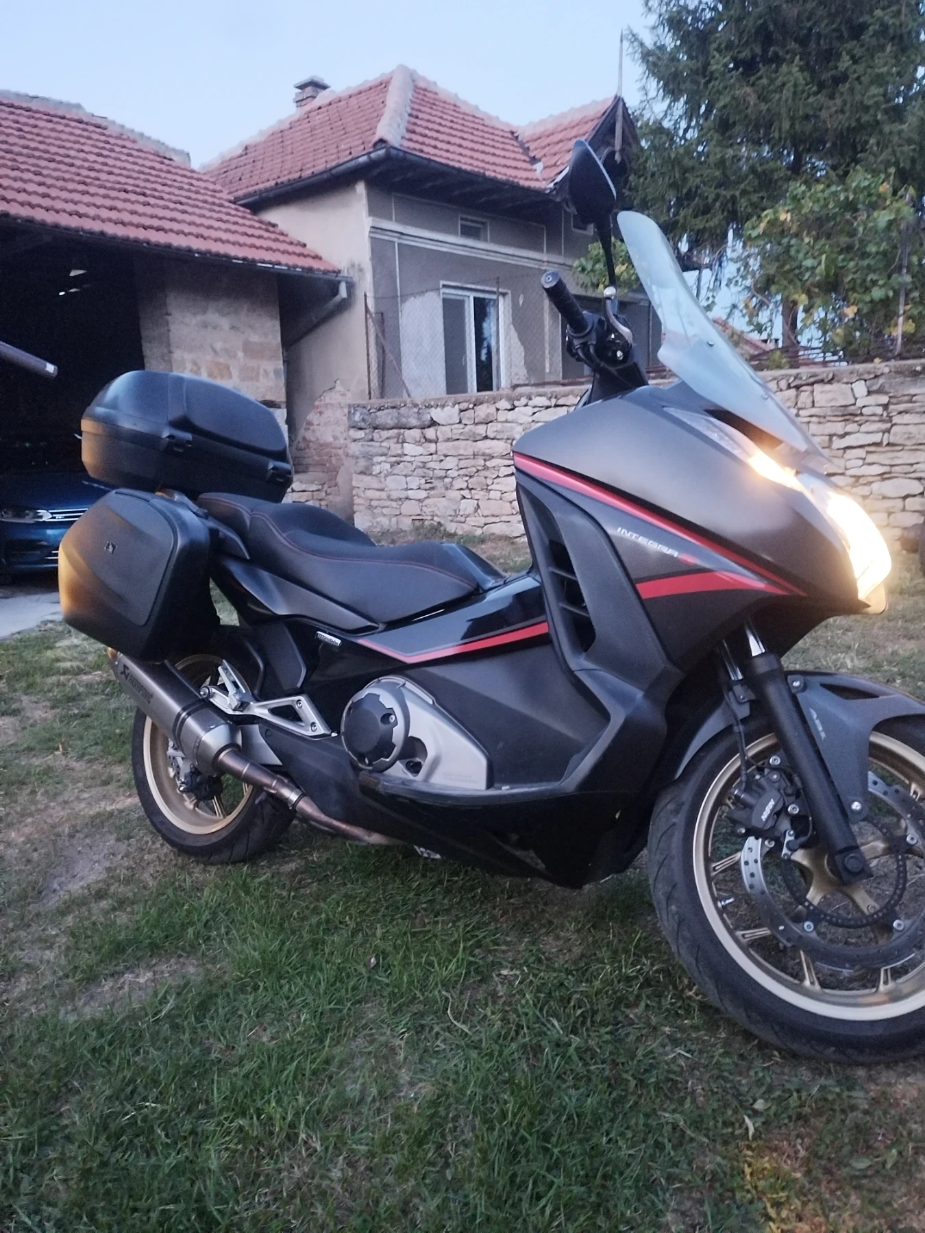 Honda Integra 750 - изображение 10