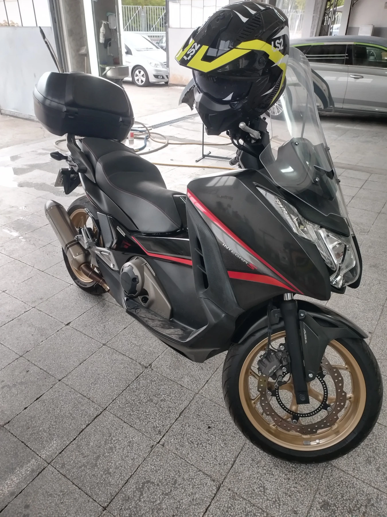 Honda Integra 750 - изображение 8