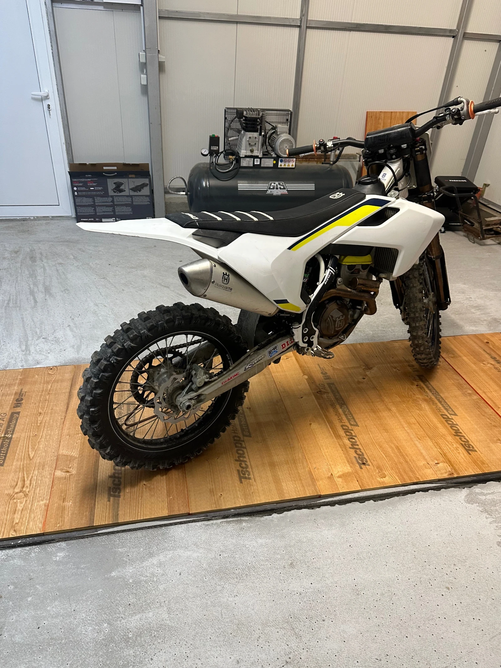 Husqvarna 250 FC - изображение 2