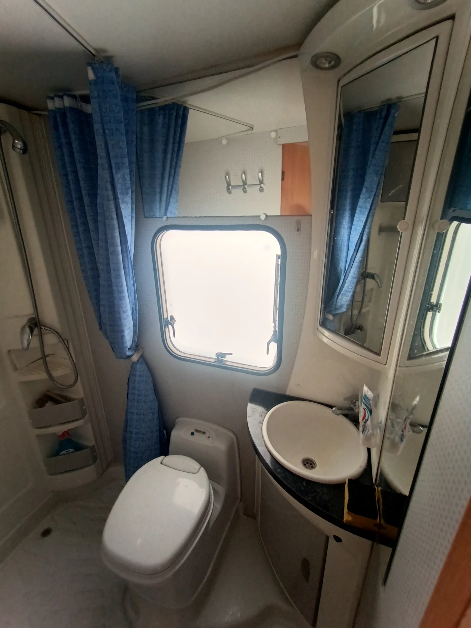  Ford Challanger | Mobile.bg   11