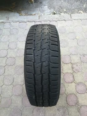 Гуми Зимни 215/60R17, снимка 1
