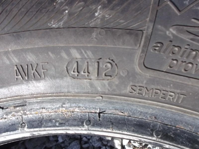 Гуми Зимни 165/70R14, снимка 10 - Гуми и джанти - 12651867