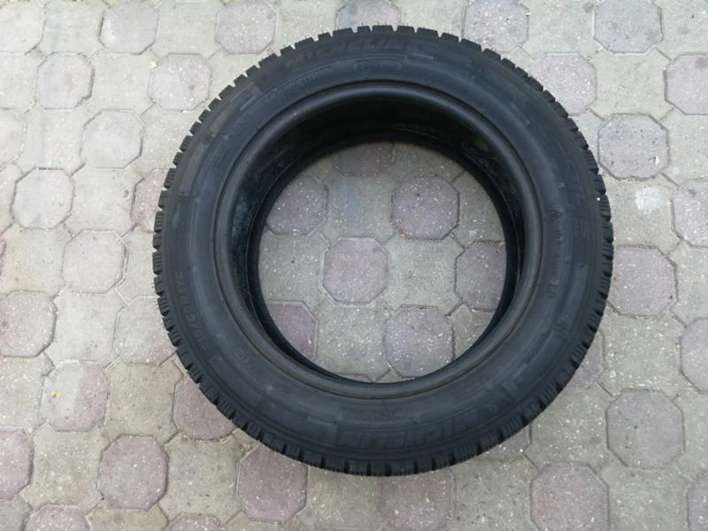 Гуми Зимни 215/60R17, снимка 6 - Гуми и джанти - 45863892