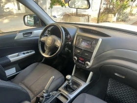 Subaru Forester София, 6 Скорости, снимка 9