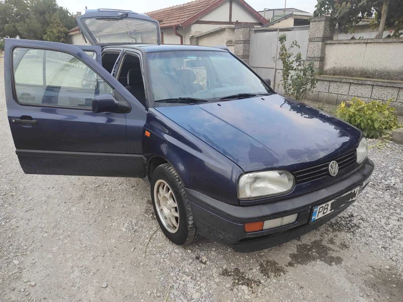 VW Golf 3, снимка 4 - Автомобили и джипове - 47345895