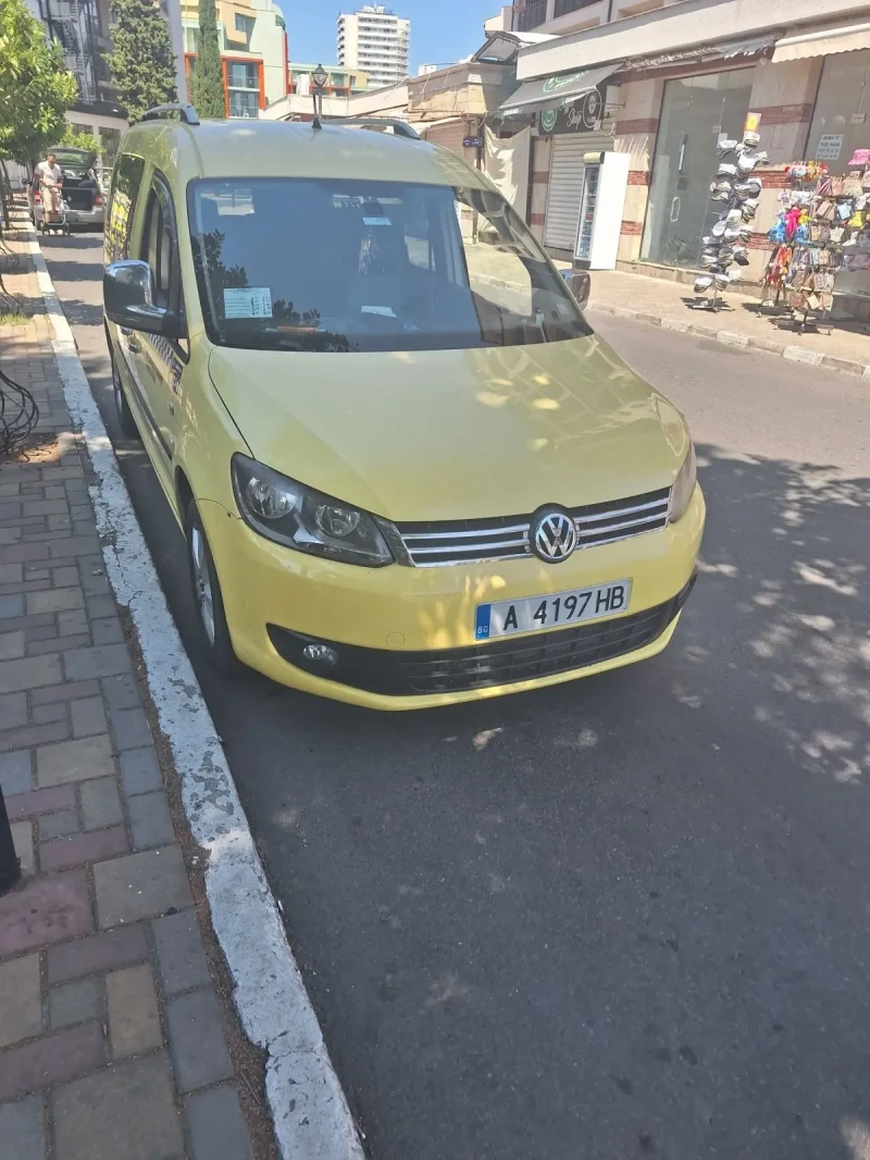 VW Caddy До 2027г. ще се кара, снимка 1 - Автомобили и джипове - 47395071