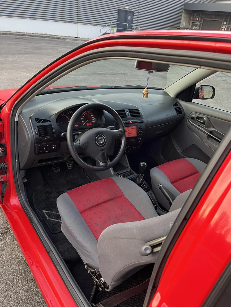 Seat Ibiza, снимка 9 - Автомобили и джипове - 48921051