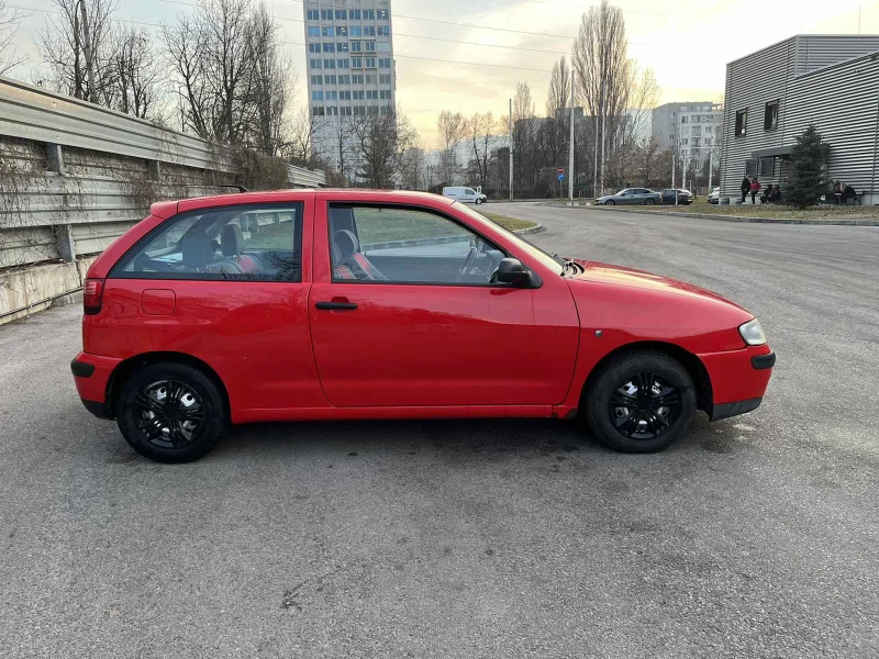 Seat Ibiza, снимка 3 - Автомобили и джипове - 48921051