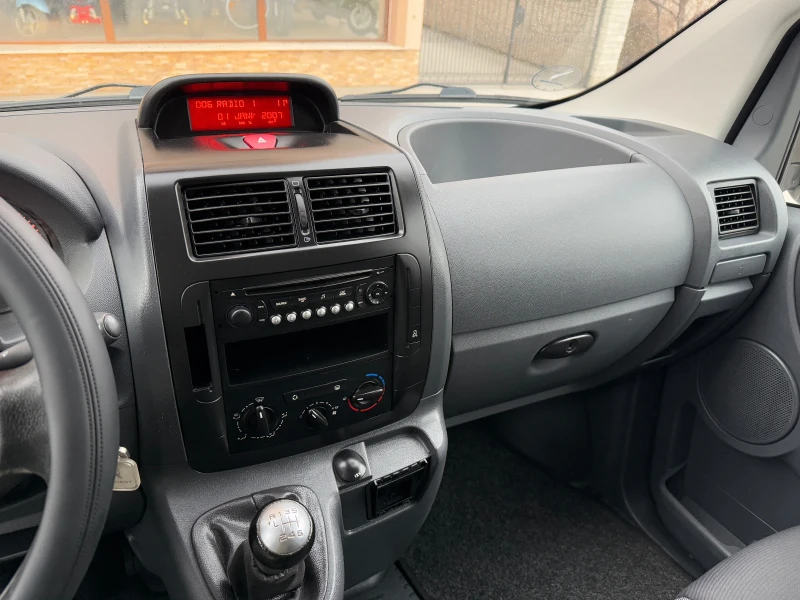 Peugeot Expert 2.0 HDI, снимка 9 - Автомобили и джипове - 49304413