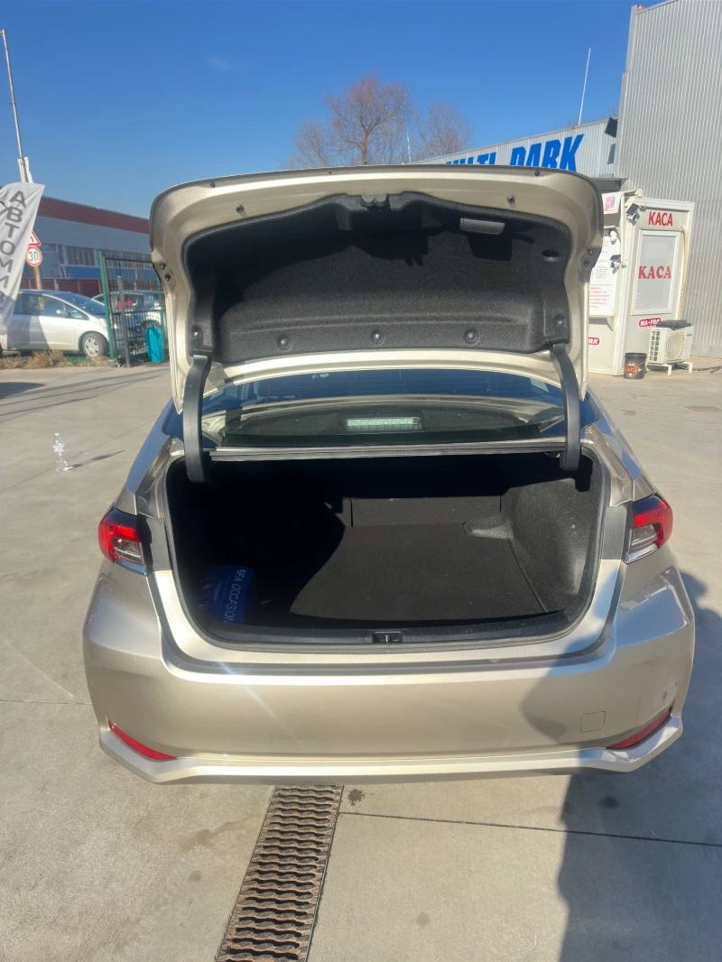 Toyota Corolla HSD 1.8 Executive , снимка 7 - Автомобили и джипове - 49511245