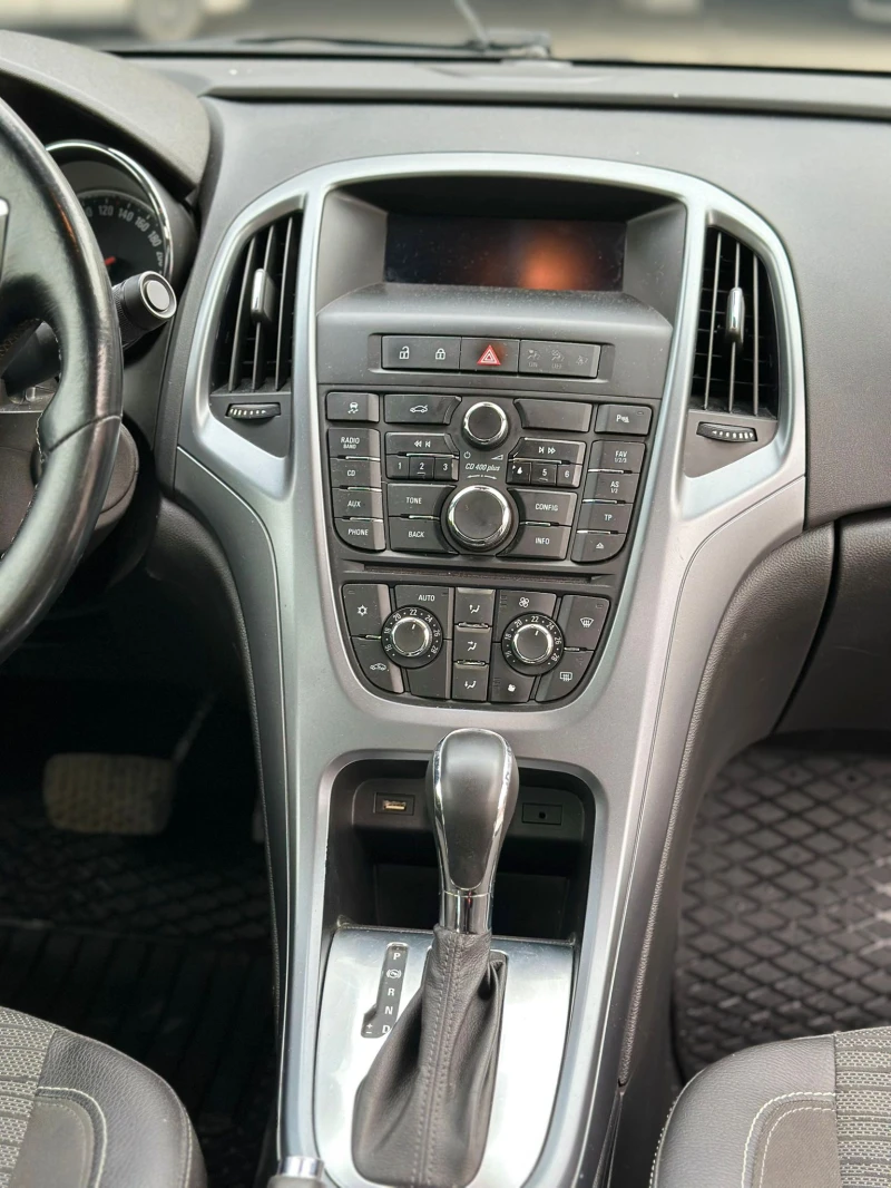 Opel Astra J сервизна история TOP!, снимка 13 - Автомобили и джипове - 52026714