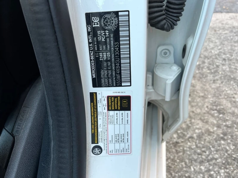 Mercedes-Benz C 300 2016 * CARFAX * БЕЗ ПЪРВОНАЧАЛНА ВНОСКА, снимка 10 - Автомобили и джипове - 52673672