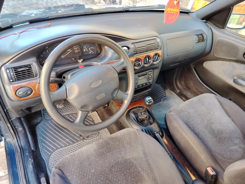 Ford Escort 1.8, снимка 12 - Автомобили и джипове - 53138115