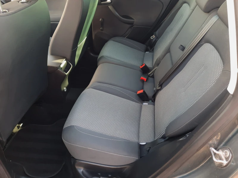 Seat Altea 1.4i 86ps., снимка 7 - Автомобили и джипове - 53485984