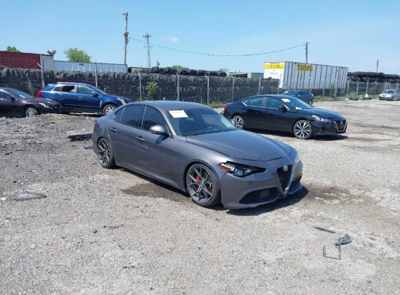 Alfa Romeo Giulia AWD - 20900 лв. - 22698812 1
