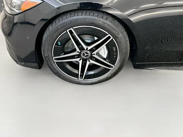 Mercedes-Benz C 300 4MATIC, снимка 17 - Автомобили и джипове - 54433931
