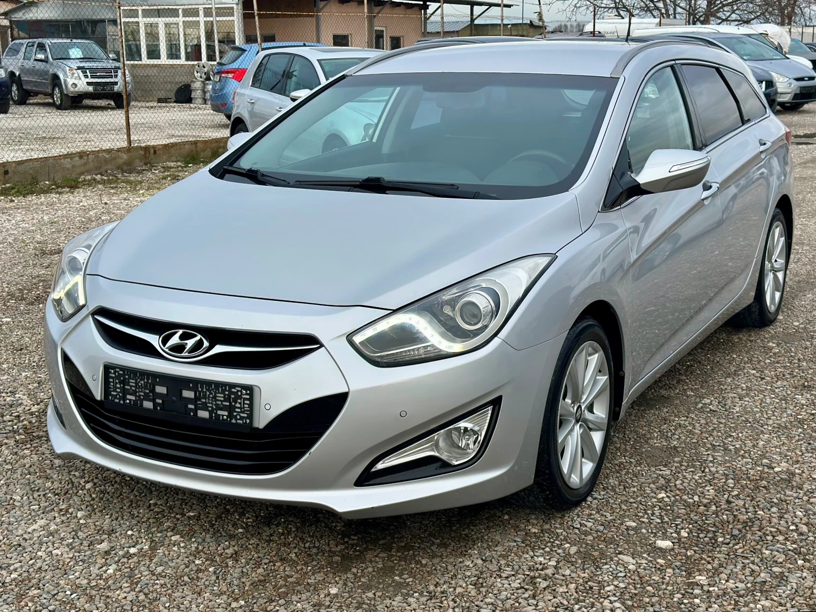 Hyundai I40 1.7CRDI 136кс АВТОМАТ КАМЕРА НАВИГАЦИЯ , снимка 1