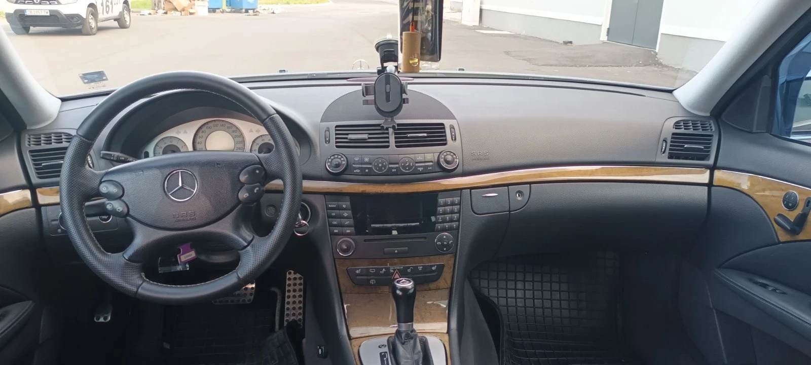 Mercedes-Benz E 350 3.5 - изображение 8