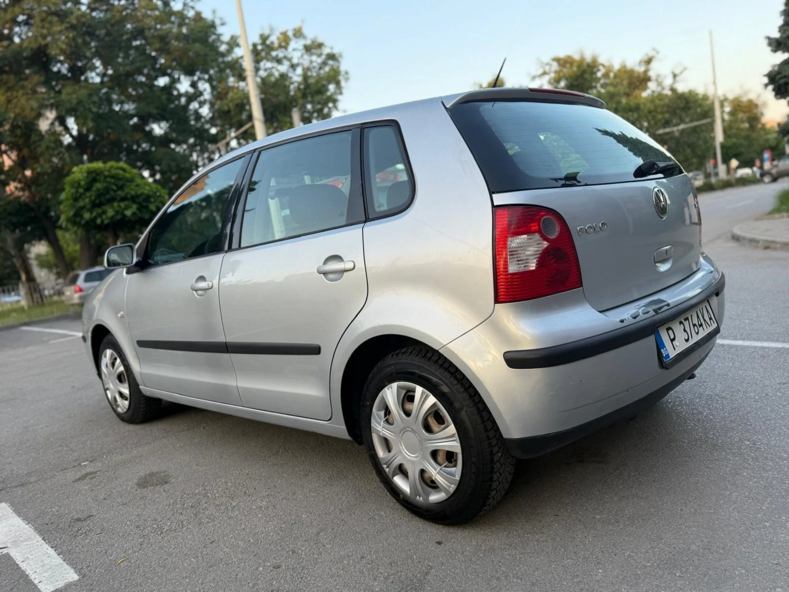 VW Polo 4(5) ВРАТИ/ВСИЧКО ПЛАТЕНО/ОБСЛУЖЕН/БЕЗ РЪЖДА! - изображение 8