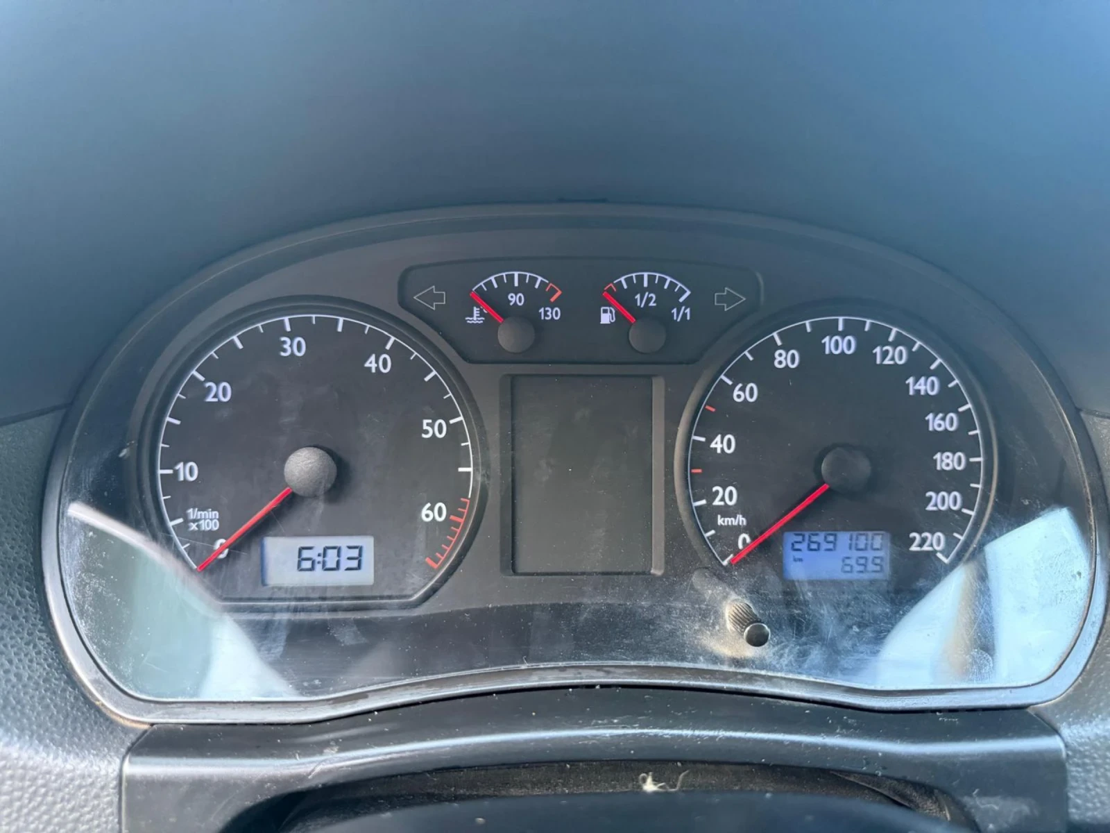 VW Polo 4(5) ВРАТИ/ВСИЧКО ПЛАТЕНО/ОБСЛУЖЕН/БЕЗ РЪЖДА! - изображение 10