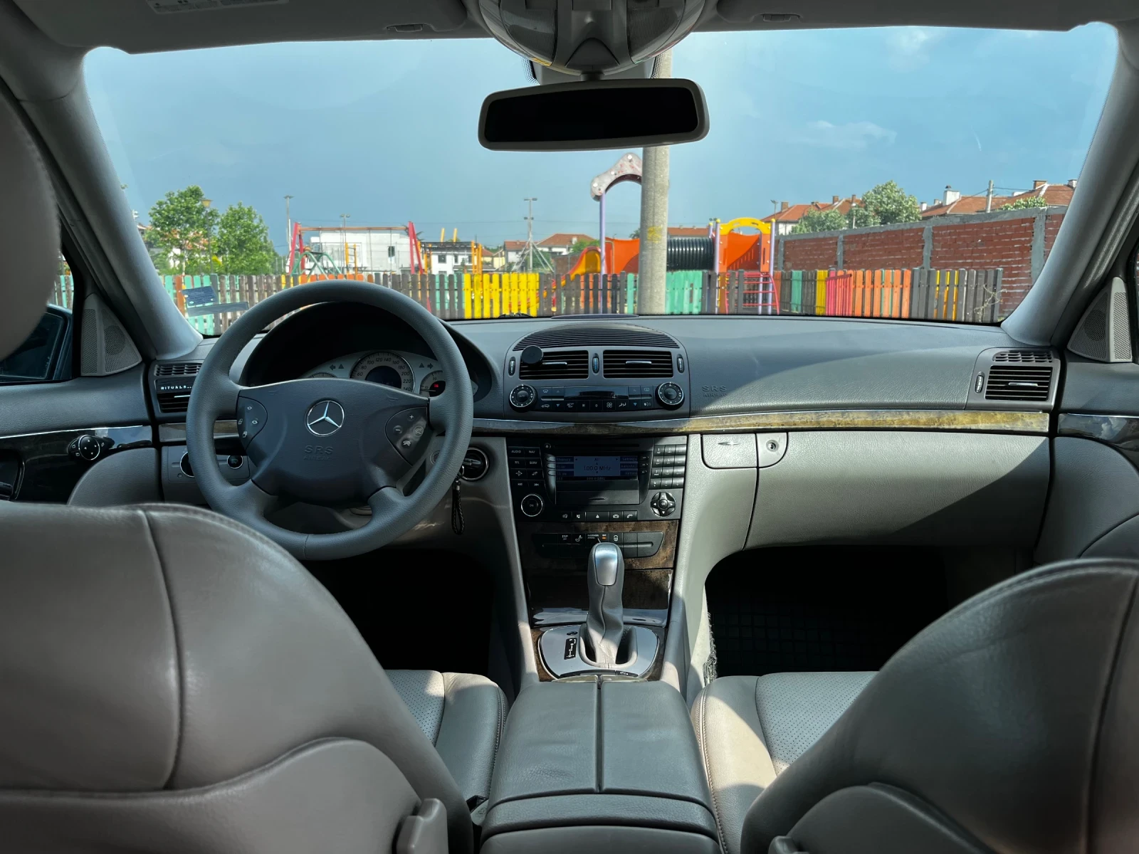 Mercedes-Benz E 220  - изображение 10