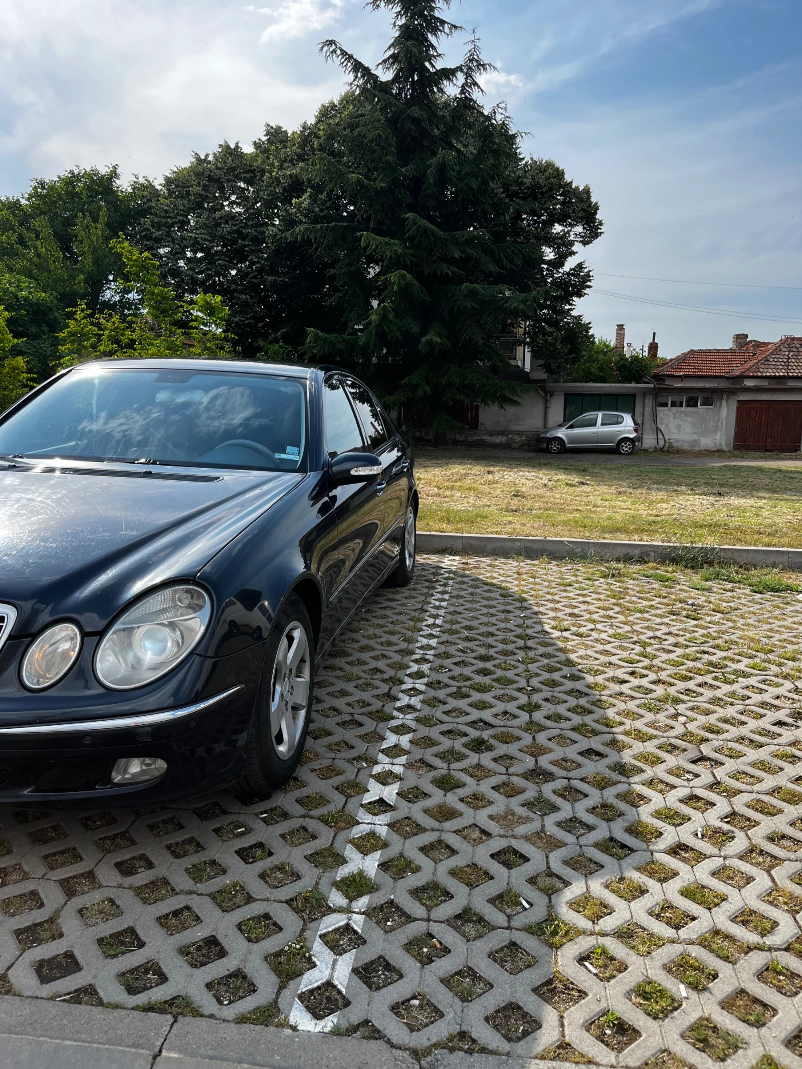Mercedes-Benz E 220  - изображение 2