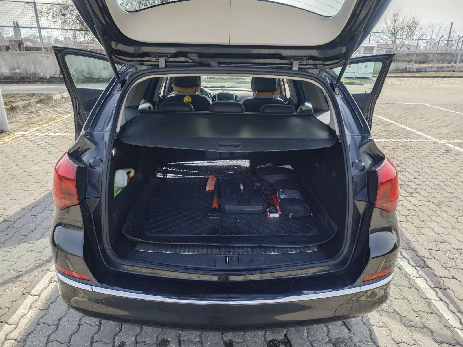 Opel Astra J sport tourer Cosmo facelift  - изображение 3