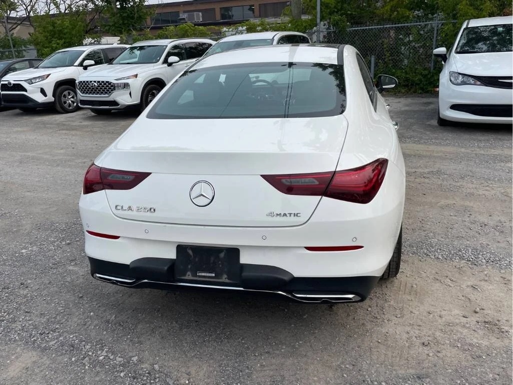 Mercedes-Benz CLA 250 * CARFAX* ОПЦИЯ ЗА ФИНАНСИРАНЕ*  - изображение 4