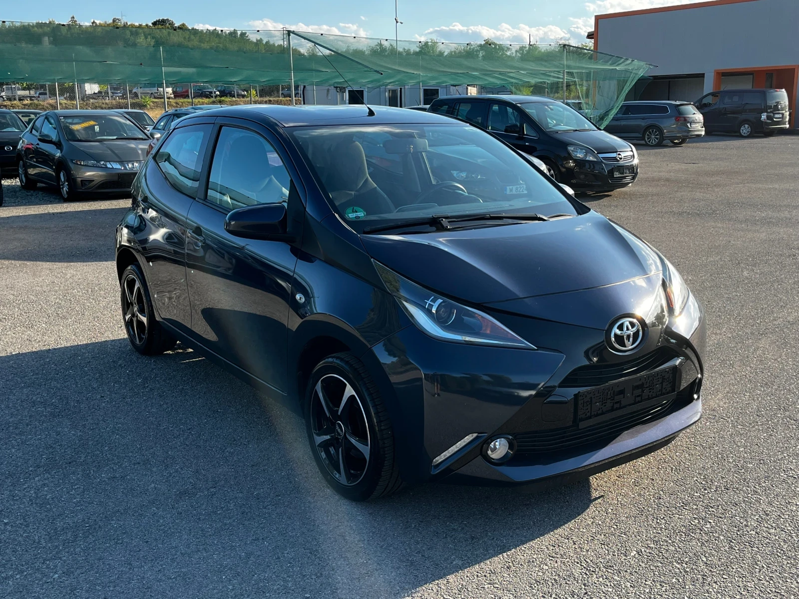 Toyota Aygo 1.0i 92000км НАВИ Камера - изображение 7
