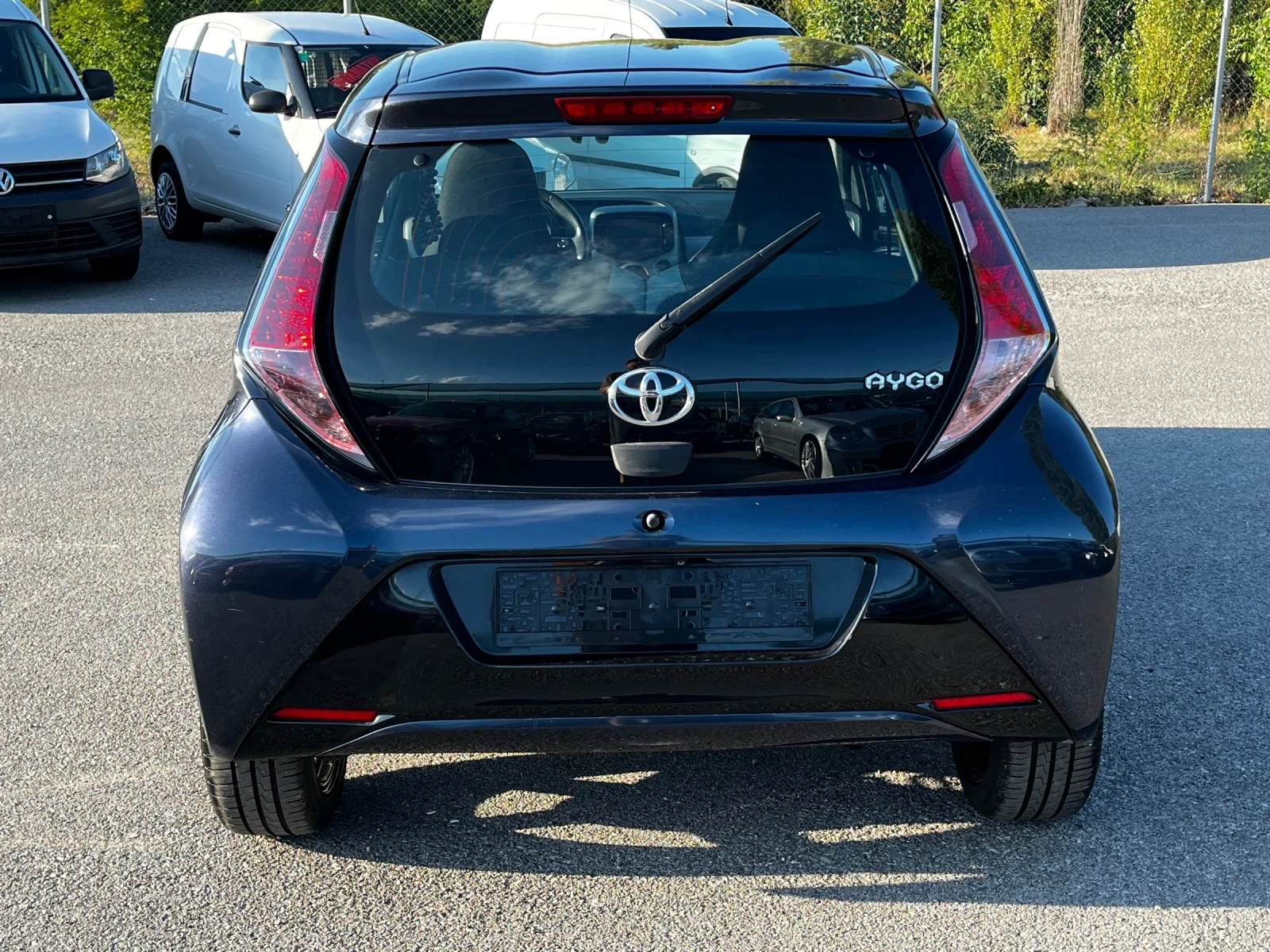 Toyota Aygo 1.0i 92000км НАВИ Камера - изображение 4