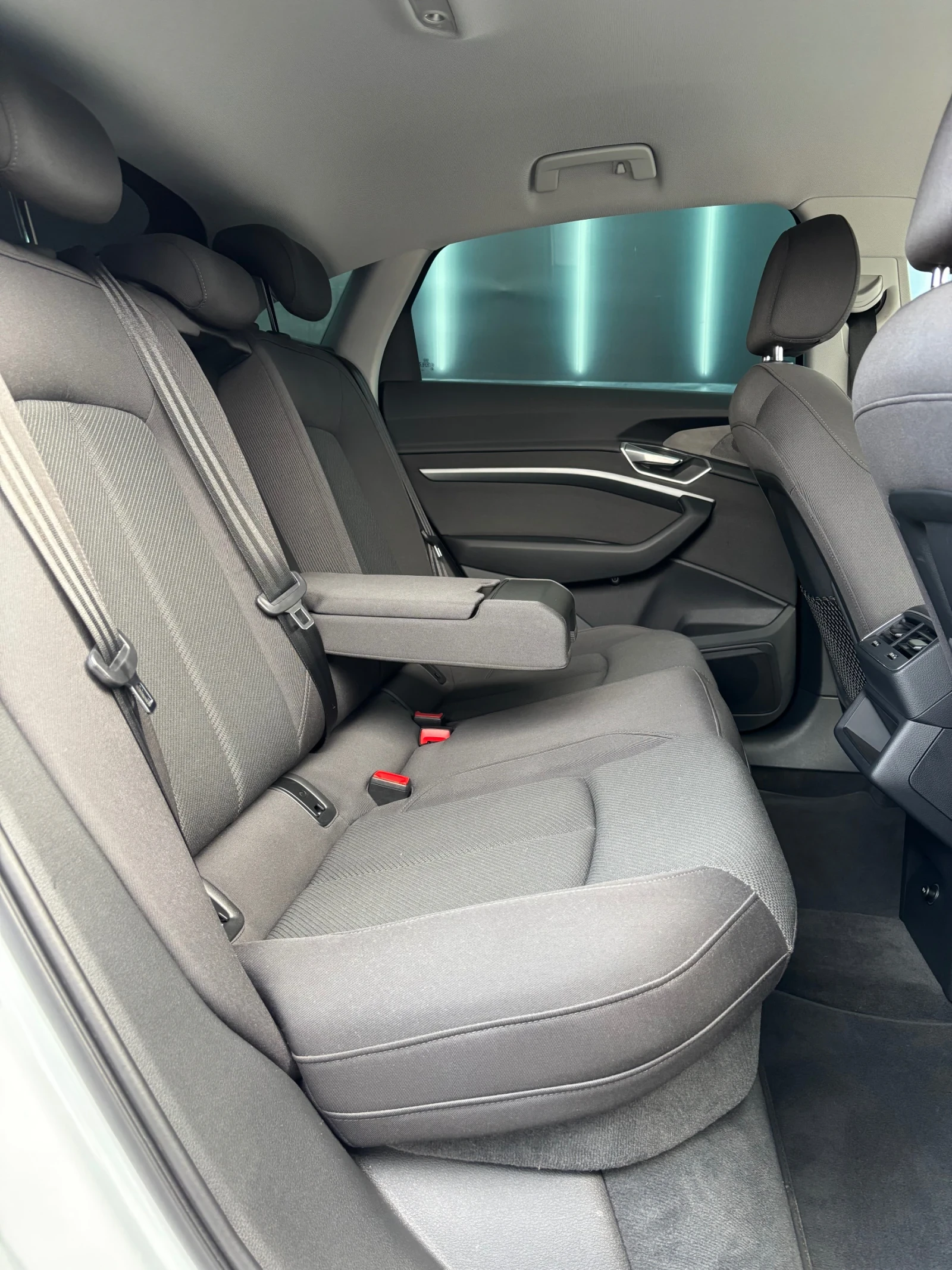 Audi E-Tron 57000. | Mobile.bg   14