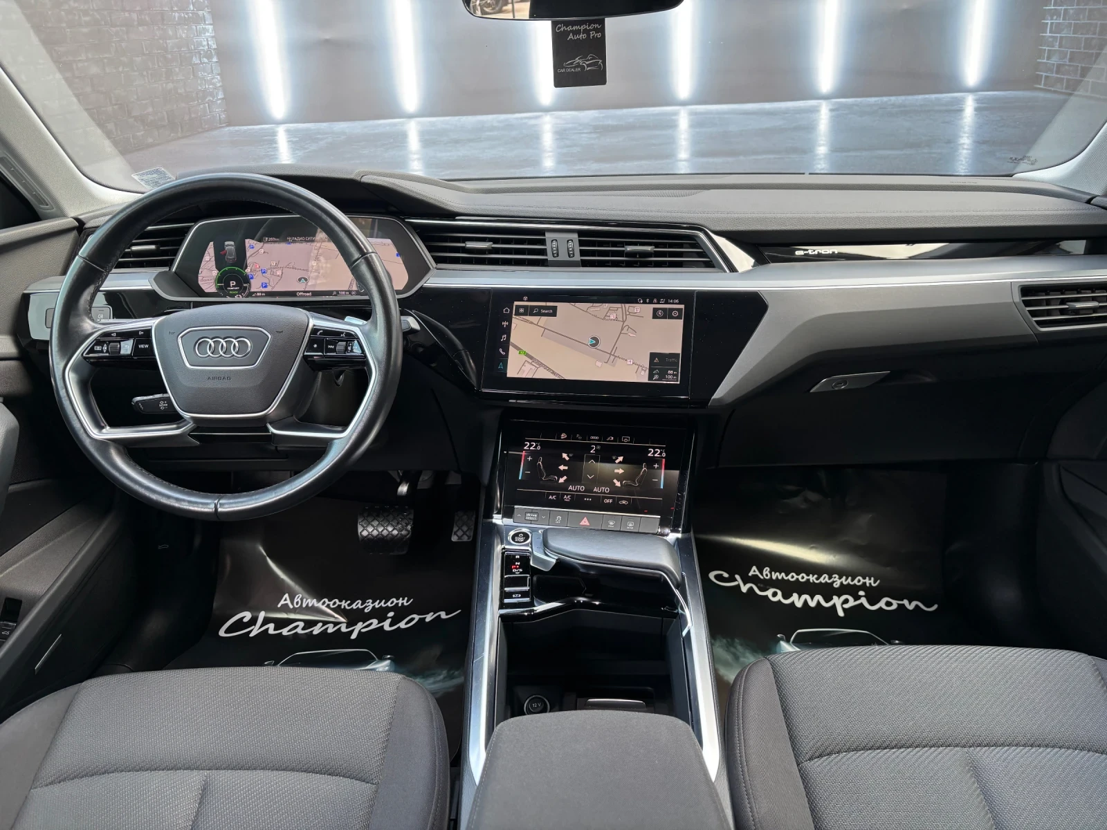 Audi E-Tron 57000км. - изображение 9