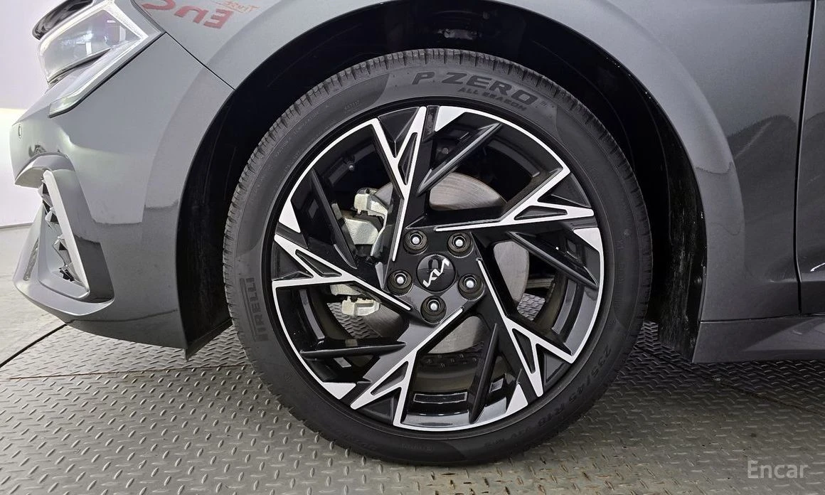 Kia K5  - изображение 5