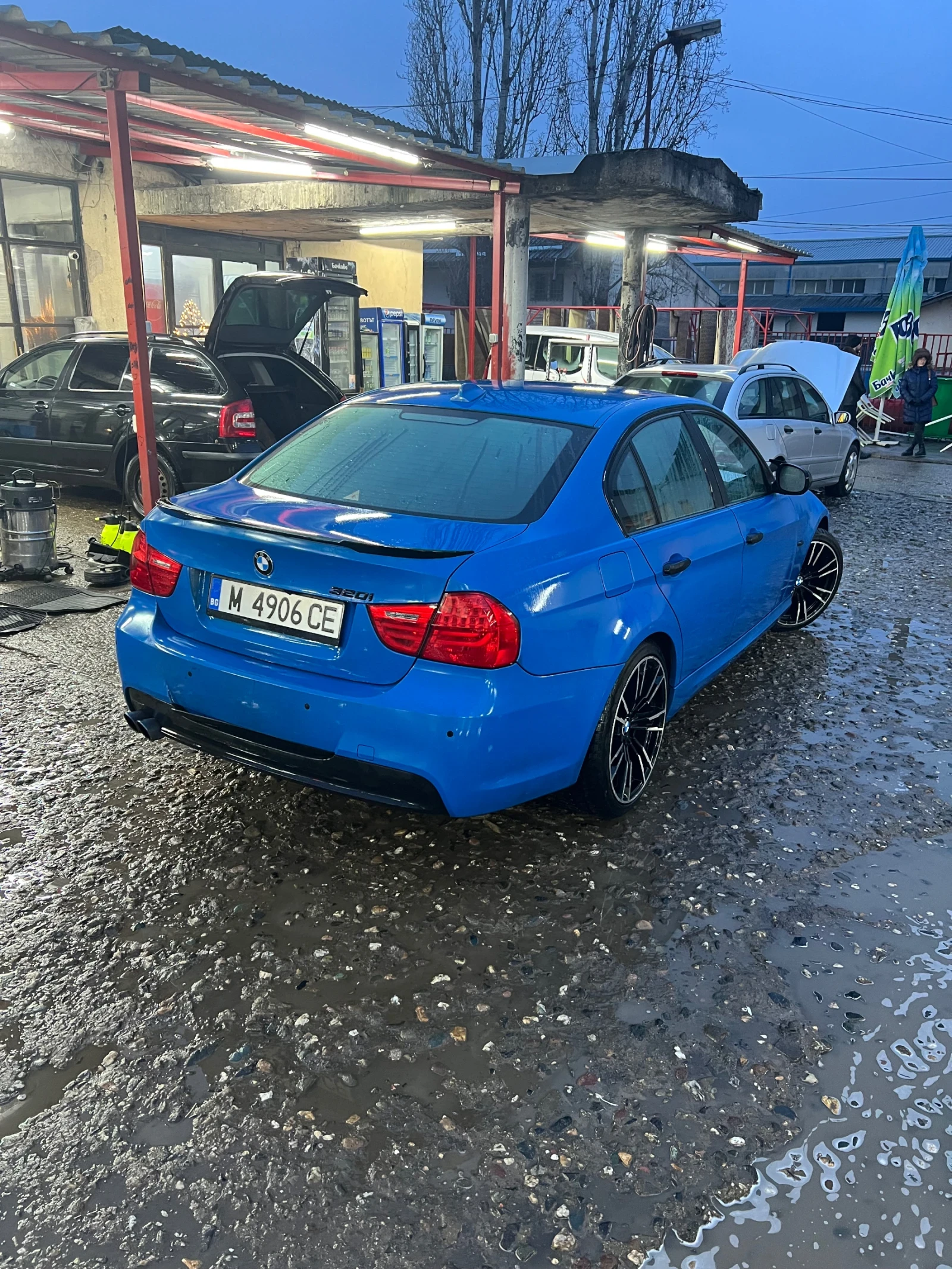 BMW 320  - изображение 4