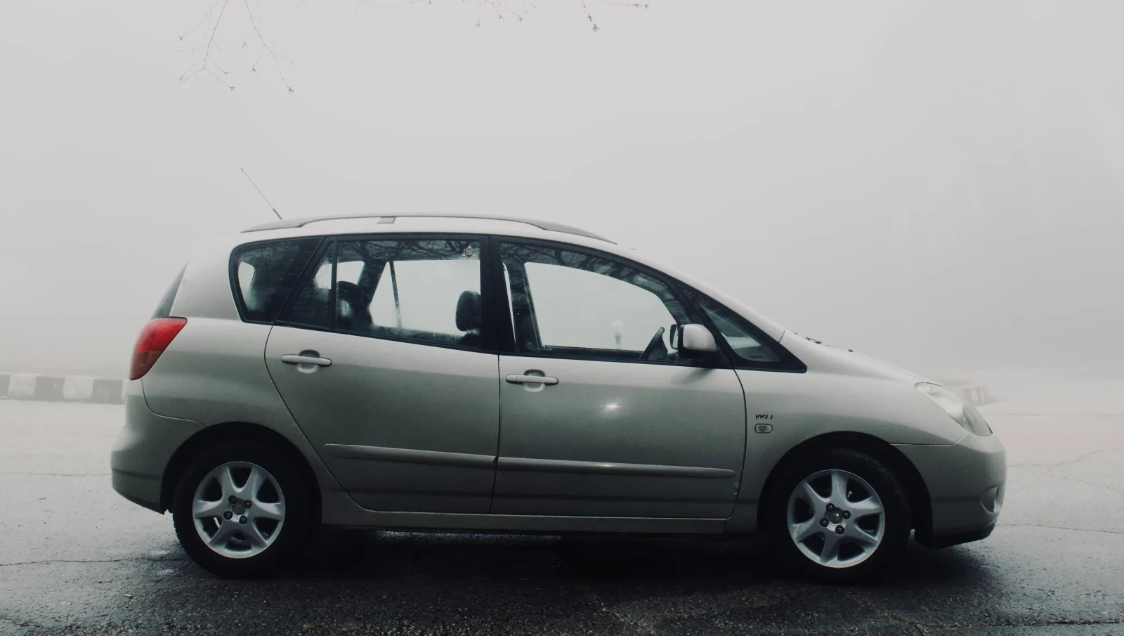 Toyota Corolla verso ��������� / ����������� / ��� | Mobile.bg � ����������� 3