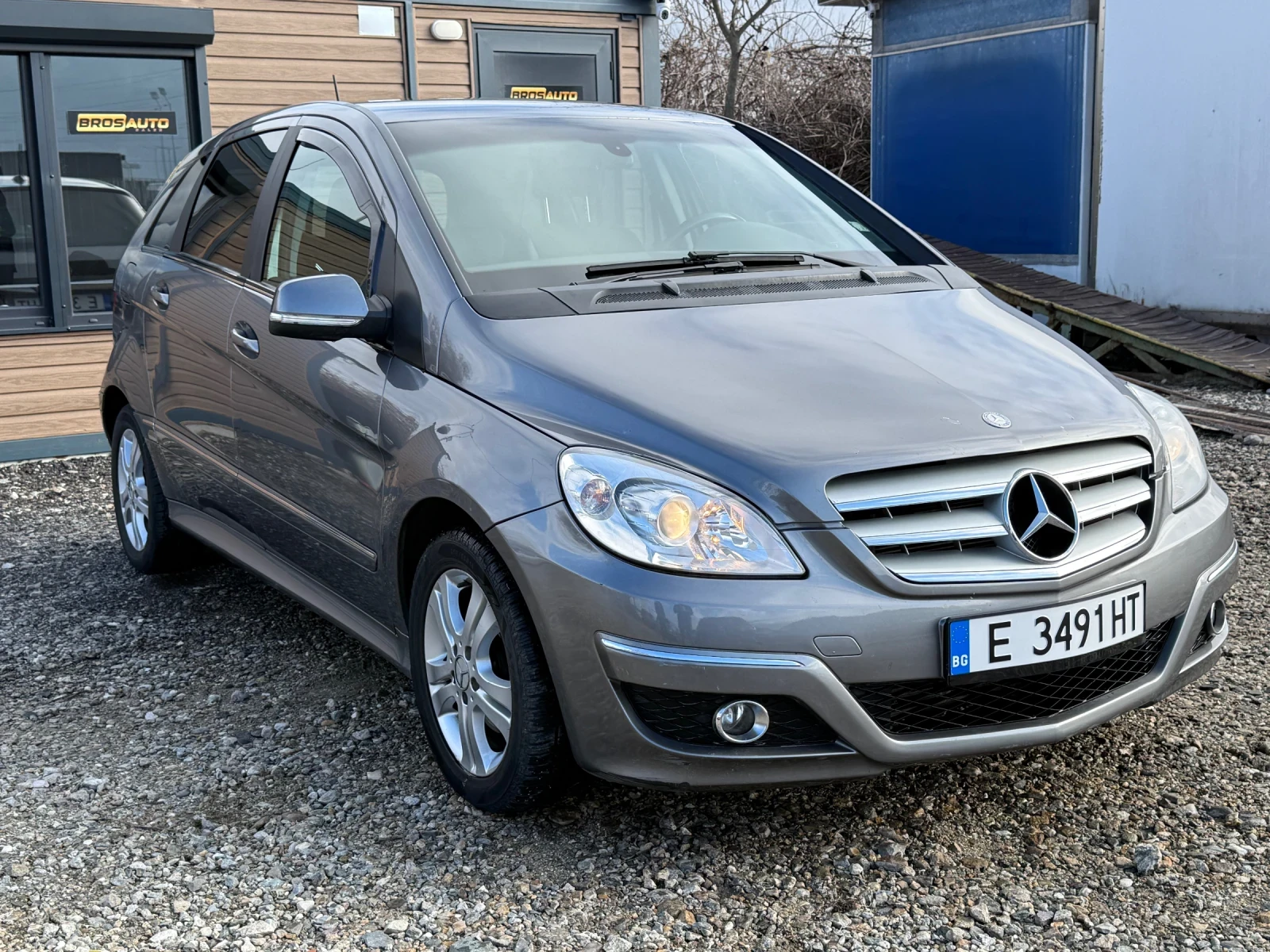 Mercedes-Benz B 200 B200CDI / 140H.P. - изображение 7