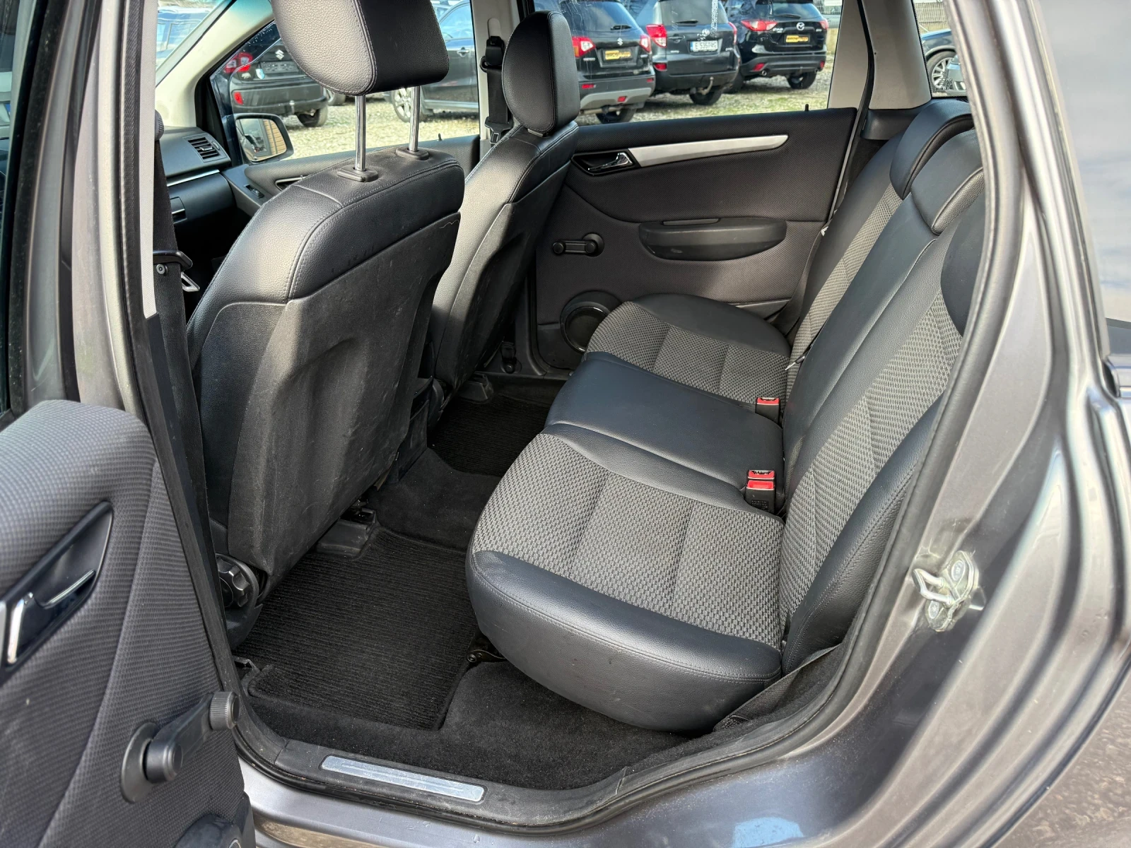 Mercedes-Benz B 200 B200CDI / 140H.P. | Mobile.bg � ����������� 13