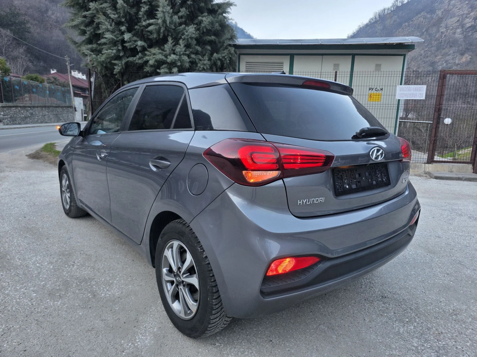 Hyundai I20 Active GO 1.25i NAVI KAMERA LED 62.000KM - изображение 4