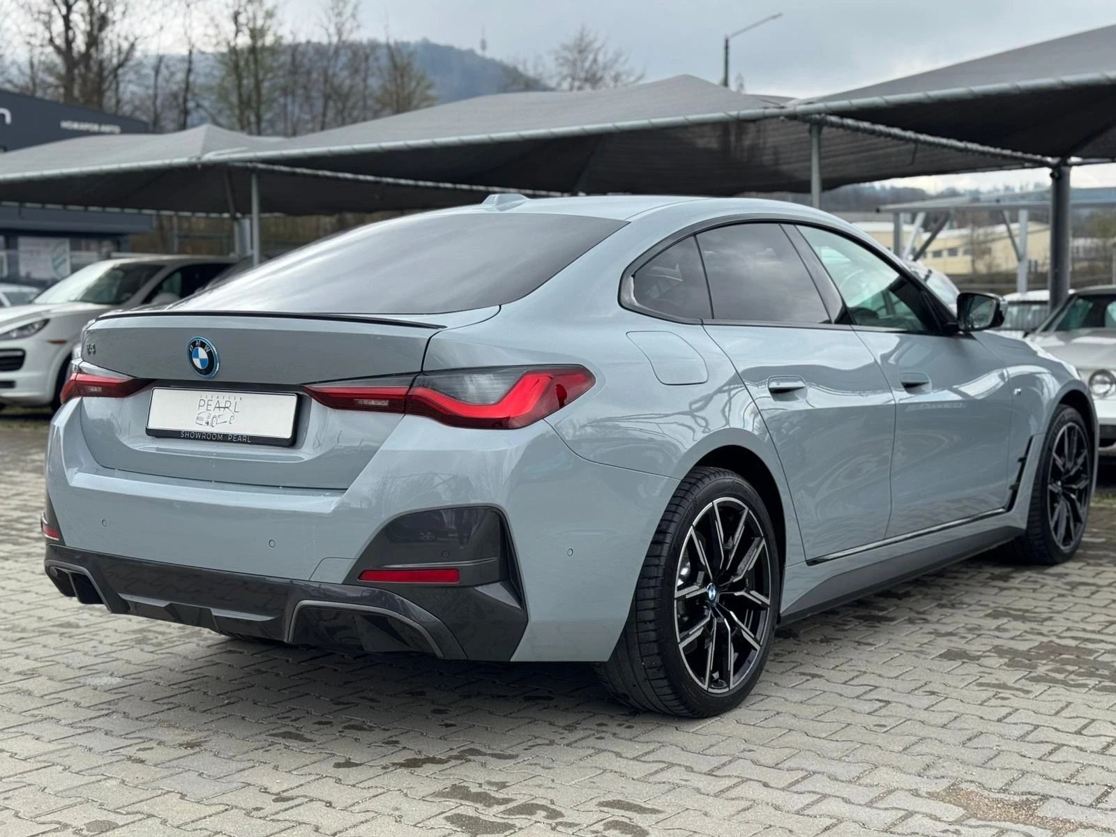 BMW i4 40 eDrive M Sport Laser ACC HUD H/K Гаранция, снимка 5 - Автомобили и джипове - 54158471