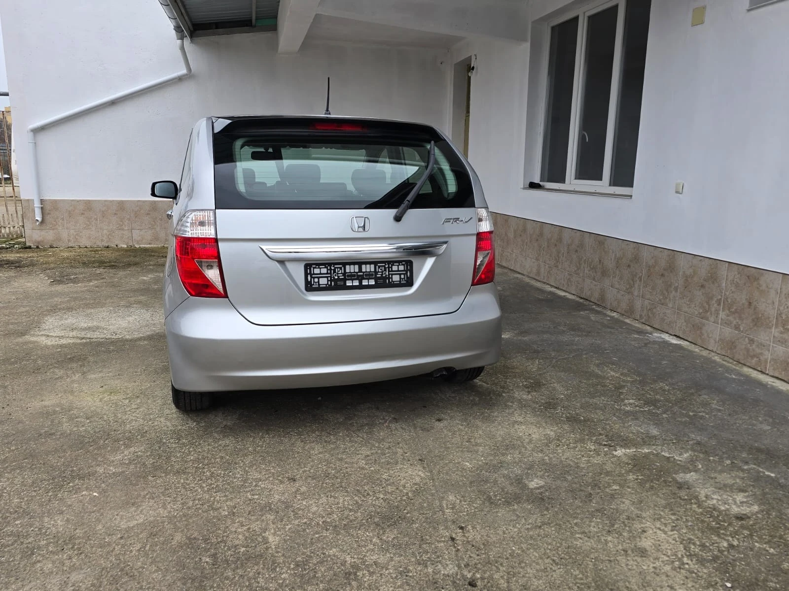 Honda Fr-v, снимка 7 - Автомобили и джипове - 54315229