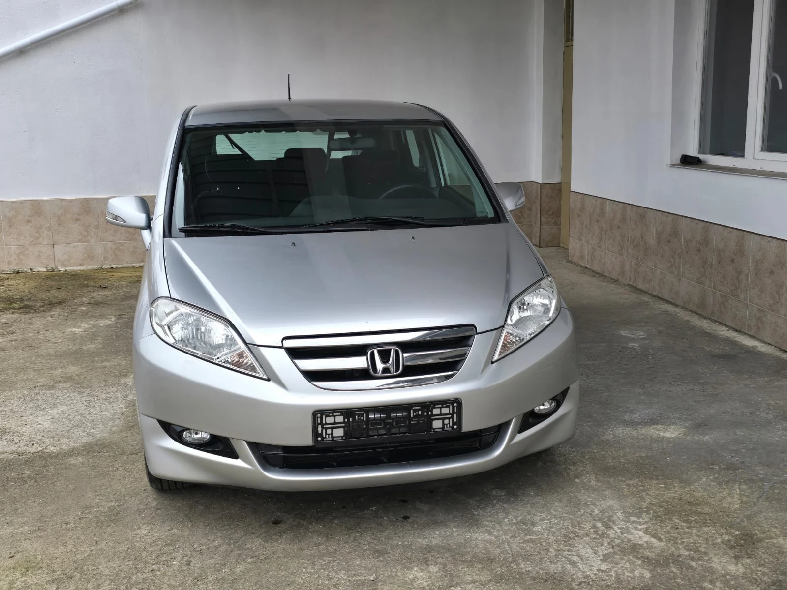 Honda Fr-v, снимка 9 - Автомобили и джипове - 54315229