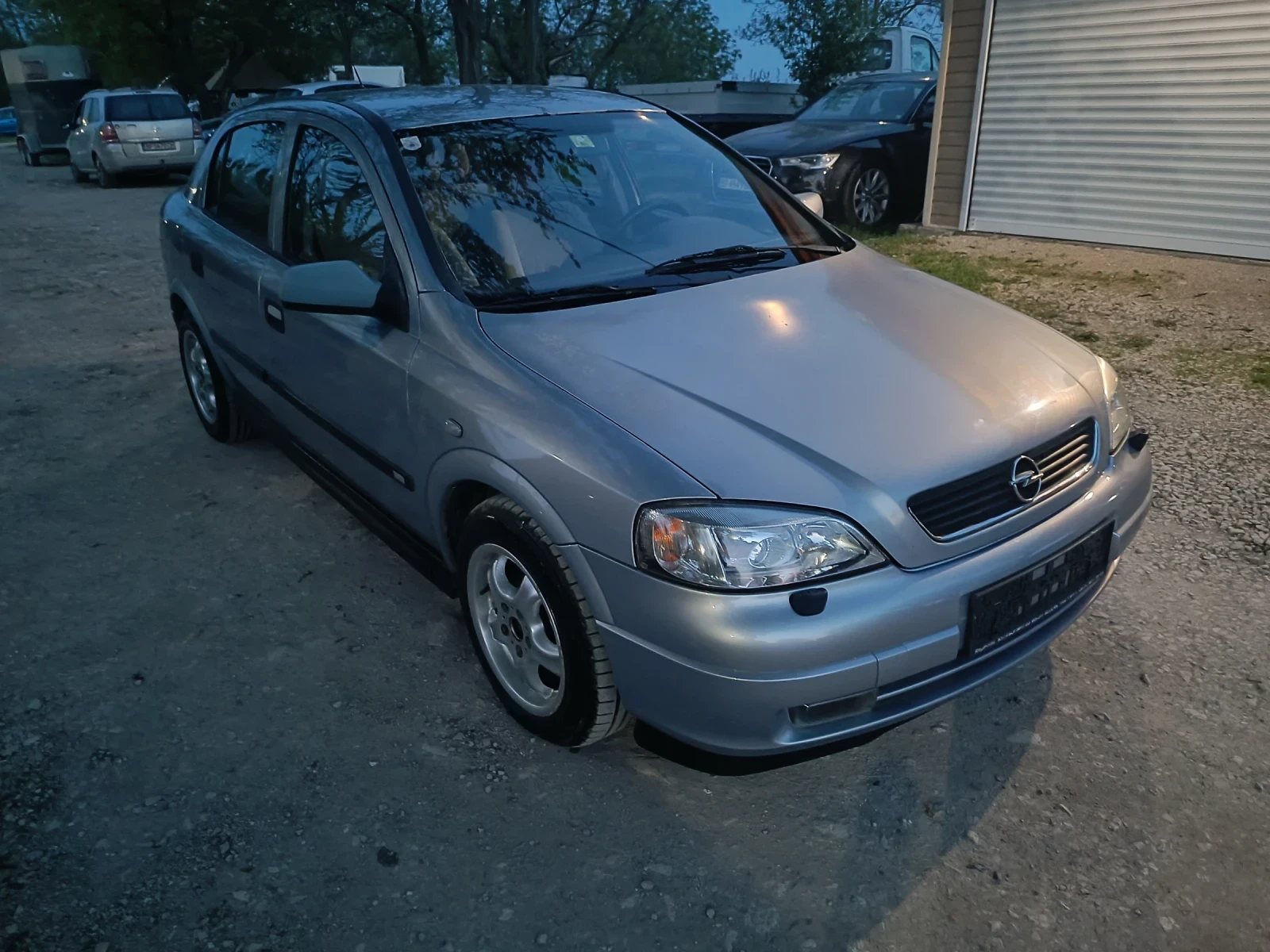 Opel Astra 1.8 avtomat 125 ks, снимка 12 - Автомобили и джипове - 54356435