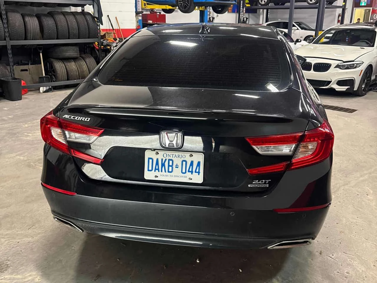 Honda Accord * Touring 2.0 * ОБДУХВАНЕ * ДИСТРОНИК * КАМЕРА, снимка 4 - Автомобили и джипове - 54561633