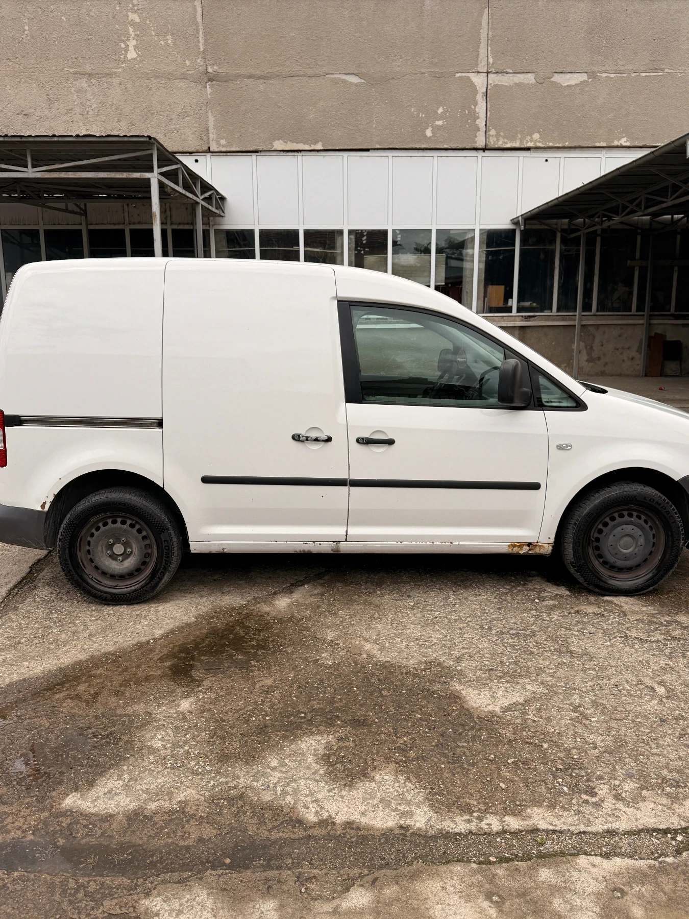 VW Caddy 2.0 SDI, снимка 8 - Автомобили и джипове - 54748989