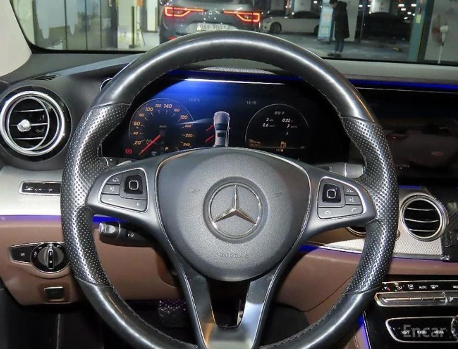 Mercedes-Benz E 350, снимка 8 - Автомобили и джипове - 54812487