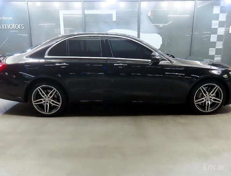 Mercedes-Benz E 350, снимка 3 - Автомобили и джипове - 54812487