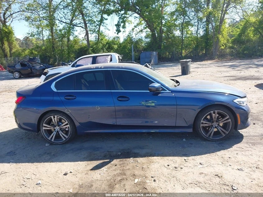 BMW 330 * 360* Ambient Light* Head-up* ПОДГРЕВ* LASER* , снимка 8 - Автомобили и джипове - 55058440