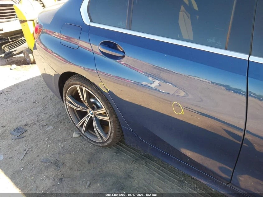 BMW 330 * 360* Ambient Light* Head-up* ПОДГРЕВ* LASER* , снимка 9 - Автомобили и джипове - 55058440
