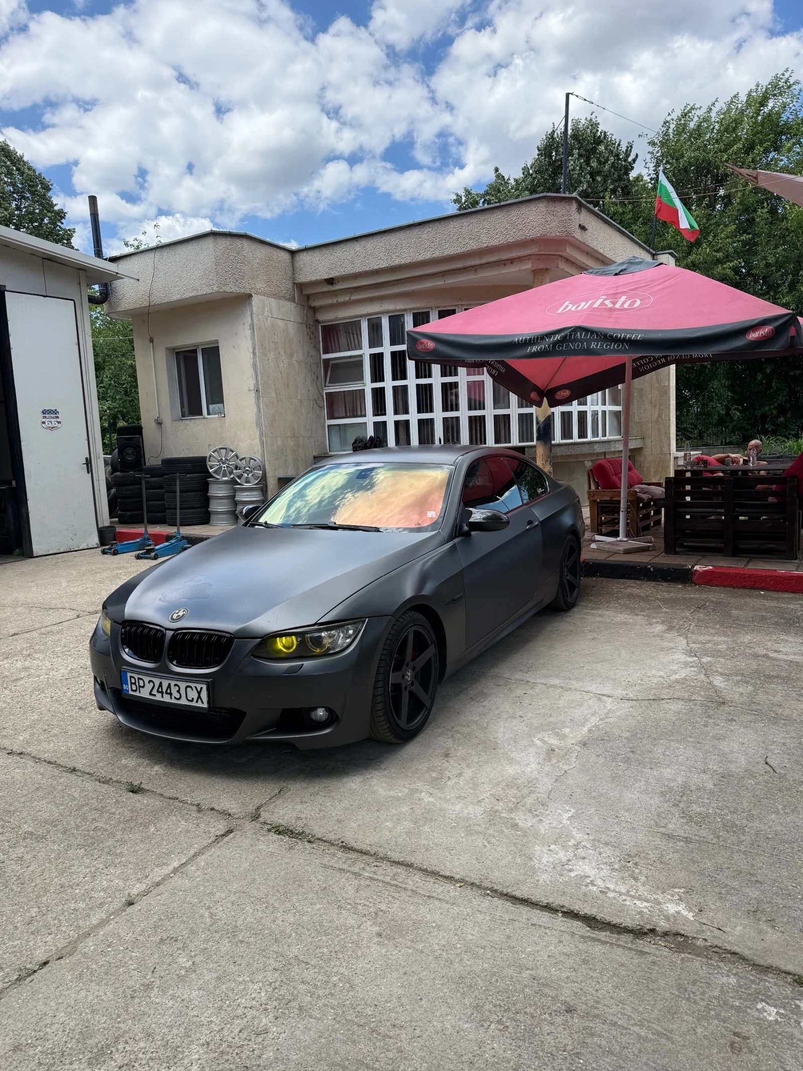 BMW 335 335i
